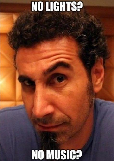 soad meme serj takian band system of a down funny Silly Bands, System Of A Down, Band Humor, The White Stripes, Band Memes, Music Humor, Music Memes, Markiplier