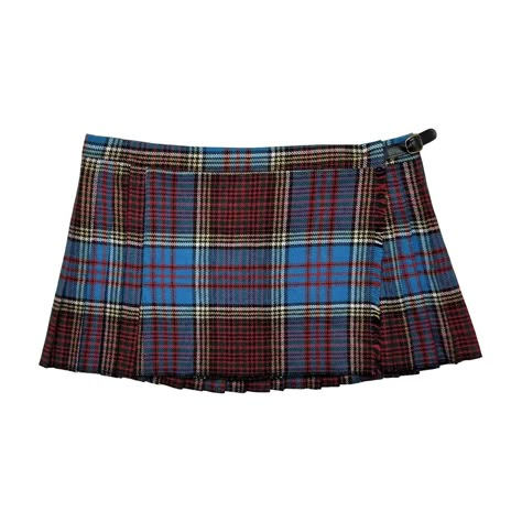 Plaid Pleated Mini Skirt super cute kilt style mini... - Depop Kilt Style, Style Mini Skirt, Blue Man Group, Plaid Pleated Mini Skirt, Oc Outfits, Aesthetic 2024, Spring Clothes, High Vibes, 2000s Fashion Outfits