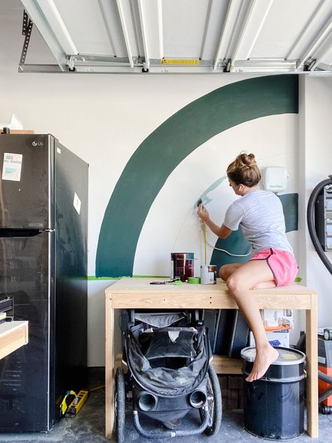 woman painting a mural on a garage wall Garage Wall Mural Ideas, Garage Mural Indoor, Garage Wall Mural, Diy Wall Mural Ideas, Garage Mural, Painted Arch, Wall Murals Diy, Wood Logo, Art Studio Room