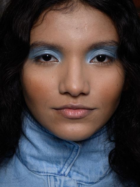 5 Beauty trends at London Fashion Week SS25 you probably missed | HELLO! 2025 Makeup Trends, Make Up Trend, Orange Lipstick, Old Hollywood Style, Summer 2025, Texturizer On Natural Hair, Bleach Blonde, Shades Of Orange, Hair And Makeup