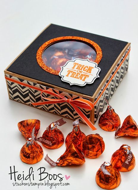 SS INKspiration - Friday Favorites (Halloween Treat Box) Halloween Treat Holders, Treat Containers, Halloween Treat Boxes, Halloween Paper Crafts, Glitter Ring, 2d Drawing, Elf Shoes, Candy Treats, Treat Holders