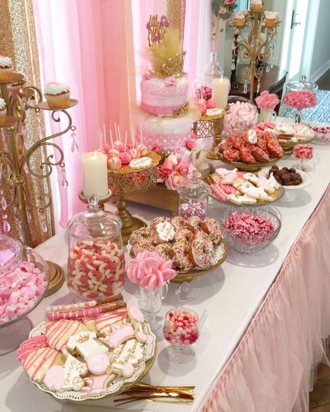 Baby Shower Girl Sweet Table, Desert Table For Quinceañera, Pink Themed Dessert Table, Treat Table Baby Shower Girl, Baby Shower Girl Theme Pink, Pink Quince Snack Table, Pink Sweet 16 Dessert Table, Baby Shower Sweets Table Girl, Quincenera Snack Table