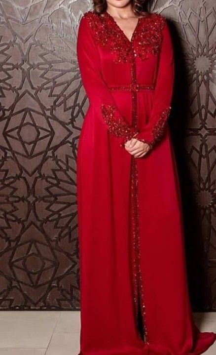 Kaftan Simple, Jacket Outfit Women, Moroccan Fashion, Moroccan Dress, Moroccan Caftan, Abaya Designs, Traditional Fashion, Abayas Fashion, Abaya Fashion