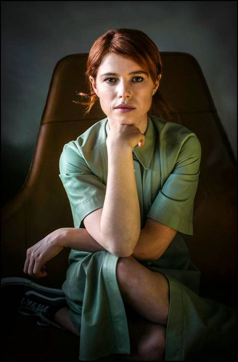 Jessie Buckley Lydia Bennet, Jessie Buckley, Uk Actors, Audio Drama, Killarney, Pride And Prejudice, Photography Women, Favorite Celebrities, Beautiful People