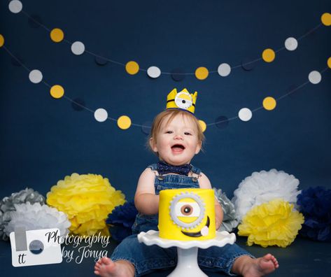 Minions Smash Cake, Strawberry Red Hair, Gold Fondant, First Birthday Photography, Minion Theme, Holly Springs Nc, Newborn Photography Poses, Minion Cake, Bday Party Theme