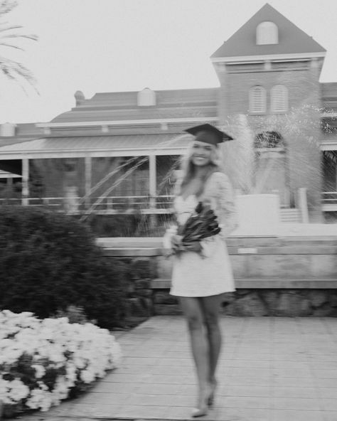 Got a little blurry and a little black & white for my take on an editorial vibe grad shoot! So fun with @shayebergstrom 🖤🤍 Grad Shoot, Grad Photography, College Graduation Photos, Grad Photos, University Of Arizona, Graduation Photos, College Graduation, Idaho, Arizona