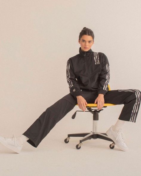 Kendall Jenner for Adidas Adidas Model Photography, Kendall Jenner Adidas, Swag Photoshoot, Adidas Photoshoot, Adidas Fit, Sports Photoshoot, Kendall Jenner Video, Sport Photoshoot, Adidas Models