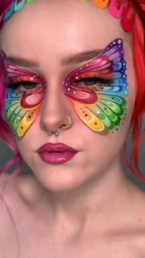 Butterfly Face Paint Tutorial, Rainbow Butterfly Makeup, Bug Eye Makeup, Purple Butterfly Makeup, Butterfly Eye Makeup, Rainbow Face Paint, Butterfly Face Paint, Butterfly Eyes, Butterfly Makeup