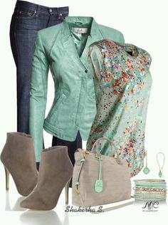 I need that jacket and those booties in my life! Pullover Outfit, Lady Fashion, Outfit Jeans, Fashion Mode, Outfit Casual, Jean Outfits, Look Fashion, Jeans And Boots, Mint Green