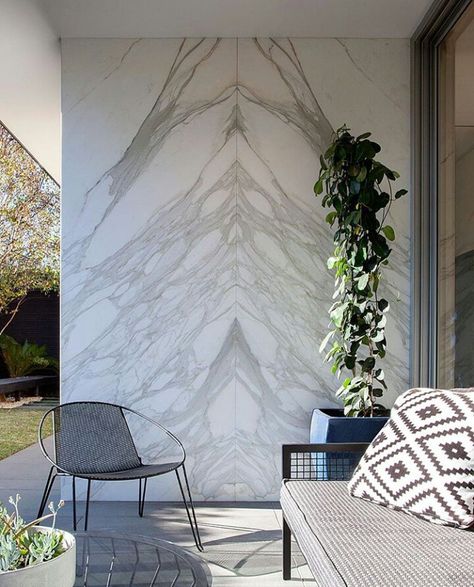 Book matched marble Natural Tile, Patio Tiles, Marble Wallpaper, Outdoor Tiles, Italian Marble, Marble Wall, Wall Cladding, Marble Design, Design Minimalista