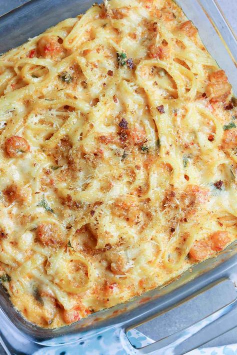 Crawfish Fettucine Recipe, Crawfish Fettuccine, Crab Benedict, Crawfish Dishes, Crawfish Pasta, Classic Cajun Recipes, Crawfish Recipes, Fettuccine Recipes, Cajun Crawfish