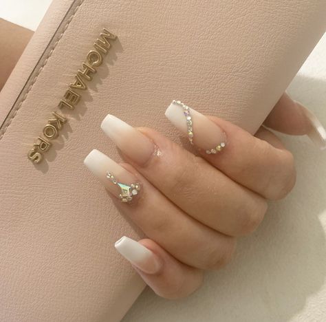 Ombré Nails With Gems, White Nails With Gems, Ombre Nails With Rhinestones, White Pink Ombre, Pink Ombré Nails, Natural Looking Acrylic Nails, Nails With Rhinestones, Coffin Nails Ombre, Pink French Nails