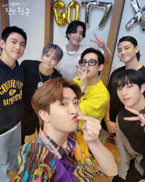 𝙨𝙚𝙫𝙚𝙣𝘥𝘭𝘦𝘴𝘴 👷🏻‍♀️ on Twitter: "The last @GOT7 group schedule in 2021 and the last group schedule in 2022.… " Got7 2022, Pretty Balloons, I Got 7, Got7 Youngjae, Mark Jackson, Come & Get It, Got7 Jackson, Mark Tuan, Jackson Wang