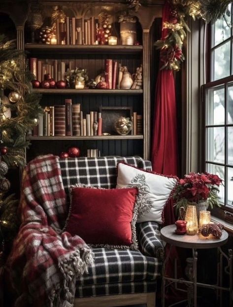 Aesthetic Styles, Lights Aesthetic, Cozy Spaces, Barn Ideas, Country Homes, Christmas Style, Christmas Decorations For The Home, Indoor Christmas, Diy Farmhouse Decor