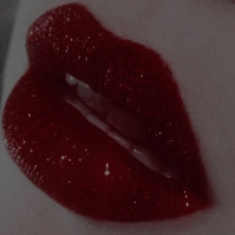 Devil Pic, Red Glitter Lipstick, Lips Aesthetic, Lipstick Color, Red Sparkle, Aesthetic Tumblr, 90s Aesthetic, Dangerous Woman, Lip Art