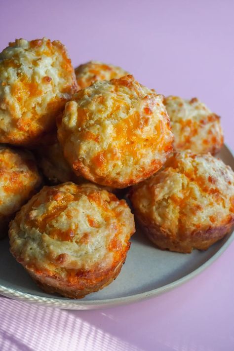 Cheddar Cheese Muffins - The Crowded Fridge Cheese Muffins Cheddar, Cheese And Onion Muffins, Cheddar Cheese Muffins Recipes, Cheddar Muffin Recipes, Easy Cheese Muffins, Cheddar Cheese Muffins, Cheese Muffins Recipes, Cheddar Muffins, Quick Muffins