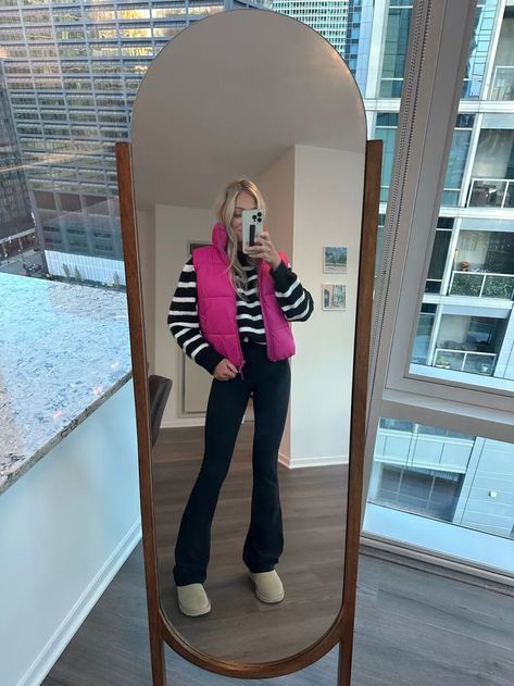 My favorite fall weekend uniform includes ugg boots, flared leggings, a sweater and my fave cropped puffer vest! Pink Vest Outfit, Flared Legging Outfit, Flare Leggings Outfit, Pink Pants Outfit, Puffer Vest Outfit, Lounge Outfits, Leggings Outfits, Clothing Blogs, Cozy Lounge