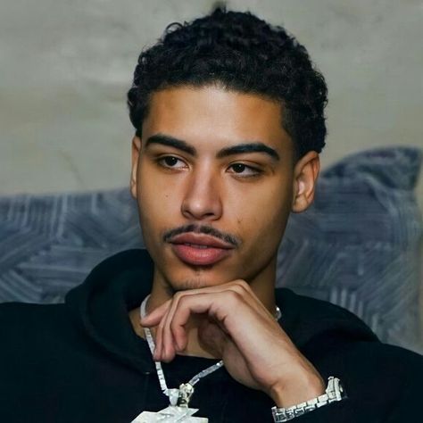 Handsome Mexican Guys, Blasian Guy Aesthetic, Jay Critch Aesthetic, Hispanic Men Aesthetic, Hispanic Male Face Claims, Fine Indian Men, Fine Men White, Fine Mexican Men, Fine Hispanic Men