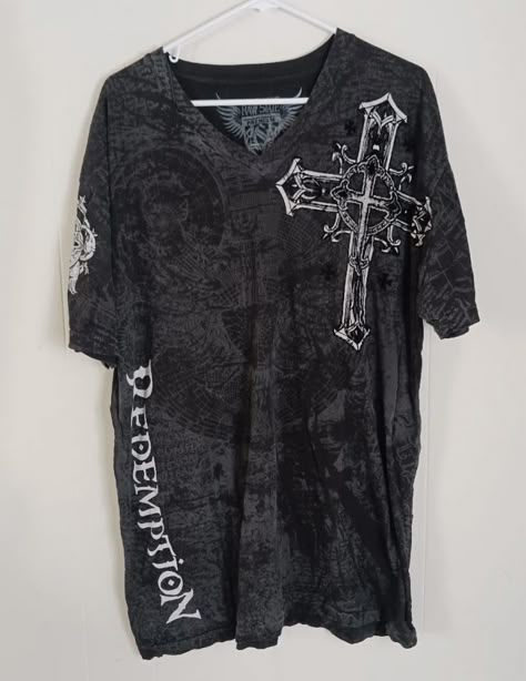 Affliction Fits, Men Crop Top, Affliction Clothing, Affliction Shirts, Cross Shirts, Outfit 90s, B Fashion, Pinterest Outfits, Streetwear Men Outfits