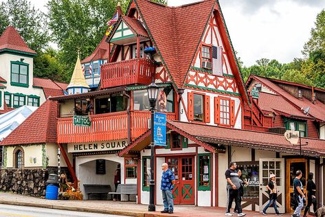 Southern United States, Georgia Mountains, Unique Architecture, Architecture Old, Traditional Architecture, Blue Ridge Mountains, Low Country, Beautiful Architecture, Historic Homes