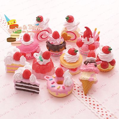 Kawaii Sweets, Cupcake Charms, Pretend Food, Air Dry Clay Projects, Cute Snacks, Strawberry Cakes, Cute Polymer Clay, Little Cakes, Clay Food