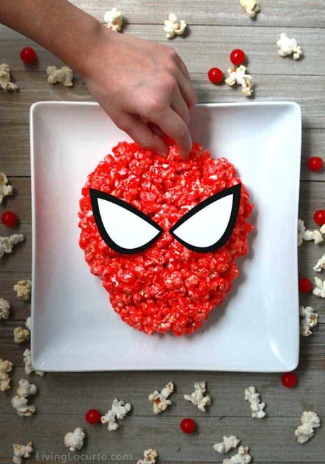 Spiderman Candy Popcorn - Easy Snack recipe for a party. Spiderman Popcorn, Spiderman Snacks, Candy Popcorn Recipe, Microwave Popcorn Bag, Party Snacks Easy, Popcorn Treats, Popcorn Bags, Candy Popcorn, Microwave Popcorn