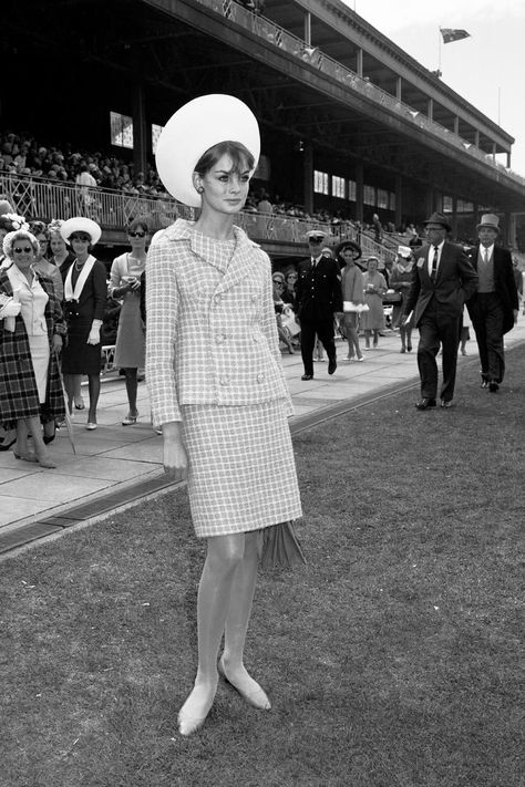 Vintage Photos Of The Royal Ascot- ellemag Spring Racing Carnival, Jean Shrimpton, Derby Fashion, Races Fashion, Spring Racing, Fashion Articles, Fashion Eyeglasses, Royal Ascot, 1960s Fashion