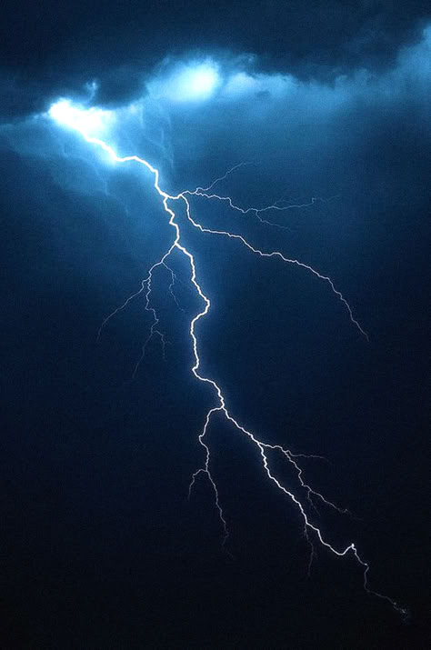 God Of Light Aesthetic, Blue Lightning Aesthetic, Zeus Background, Thunder Storm Aesthetic, Thunder And Lightning Aesthetic, Lightning Bolt Aesthetic, Lightning Reference, Storm Goddess, Thunder Aesthetic