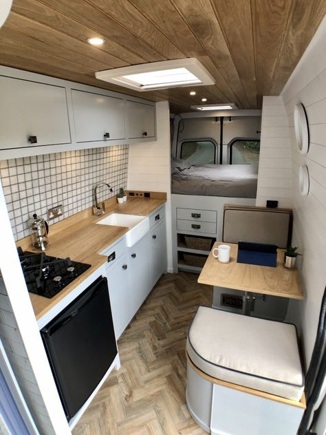 Volkswagon Crafter Apartment on Wheels - OffGridSpot.com Small Camper, Transit Van, Transit Camper, Van House, Kombi Home, Van Conversion Interior, Box Truck, Campervan Life, Build A Camper Van