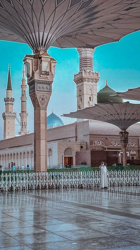 beautiful place on the earth is mecca and madina Madina Sharif Images Full Hd, Mecca And Madina, Madina Sharif Images, Al Masjid An Nabawi, Birthday Surprises For Him, Madina Sharif, Full Hd Wallpaper Download, Medina Mosque, Love Couple Wallpaper