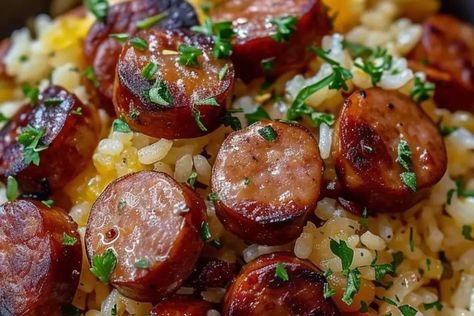 Cheesy Sausage and Rice - recipestasteful Crumbled Sausage Recipes, Hillshire Farm Sausage Recipes, Sweet Sausage Recipes, Cheesy Sausage And Rice, Instant Rice Recipes, Crockpot Rice Recipes, Healthy Sausage Recipes, Minute Rice Recipes, Sausage And Rice Casserole