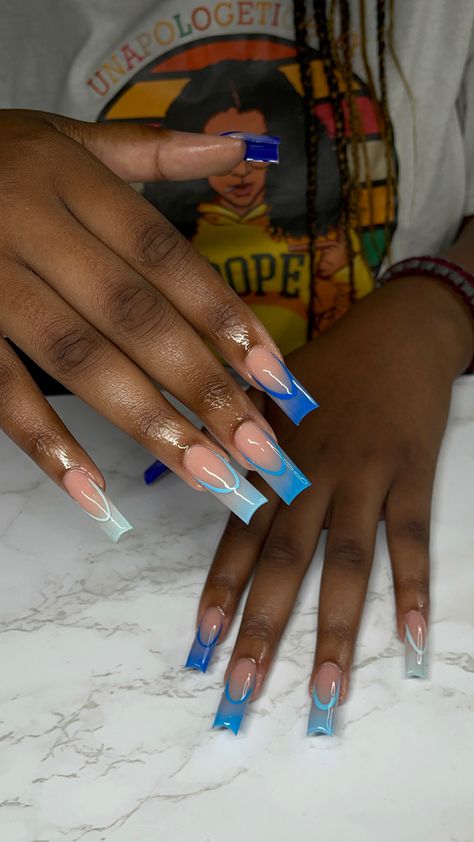 Birthday Nails Aires, Shades Of Blue Acrylic Nails, Nails Acrylic Bday Set, Light Blue Nails With Design Long, Blue Cute Acrylic Nails, Full Set Nails Acrylic Design, Denim Blue Nails Acrylic, Blue White Nails Acrylic, Light To Dark Nails Shades