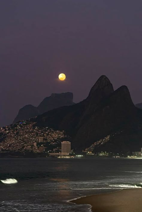 Brazil At Night Aesthetic, Paradise Places, Beach Sunset Wallpaper, City Of God, Look At The Moon, Brain Rot, Fantasy Places, Sunset Wallpaper, Night Aesthetic