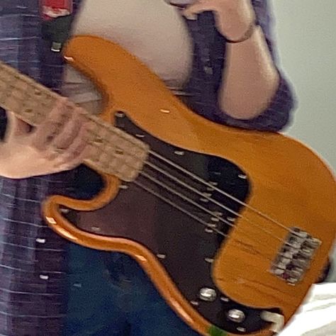 Orange Bass Guitar, Girl Bassist Aesthetic, Orange Guitar Aesthetic, Bass Guitars Aesthetic, Fender Guitar Aesthetic, Electric Bass Aesthetic, Bass Girl Aesthetic, Bass Astethic, Eletric Gutair Aesthetic