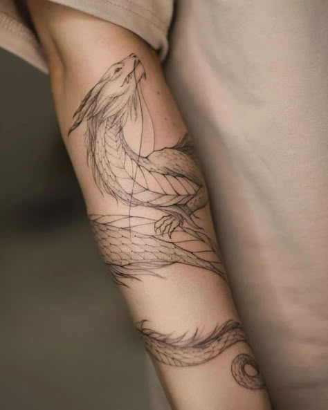 Dragon Tattoo Wrist, Dragon Tattoo Wrapped Around Arm, Dragon Tattoo Forearm, Dragon Tattoo Shoulder, Tatuaje Studio Ghibli, Dragon Tattoo Arm, Plant Tattoos, Red Dragon Tattoo, Around Arm Tattoo