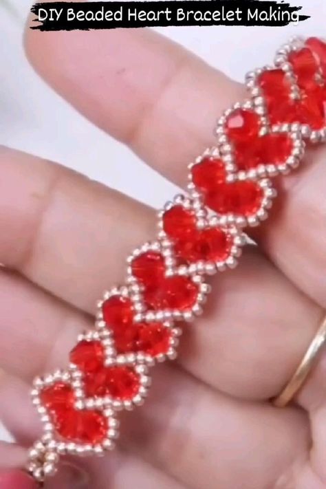 Seed Bead Bracelets Tutorials, Beaded Necklace Tutorial, Diy Beaded Rings, Crystal Bead Jewelry, Beads Craft Jewelry, Bracelet Craft Diy, Diy Jewelry Unique, Beaded Bracelets Tutorial, Pola Sulam