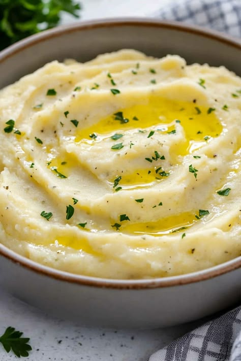 Paris Mash, Potatoes With Boursin Cheese, Ultra Creamy Mashed Potatoes, French Mashed Potatoes, Boursin Mashed Potatoes, Cheese Mashed Potatoes, Fluffy Mashed Potatoes, Boursin Cheese, Mashed Potato Recipes