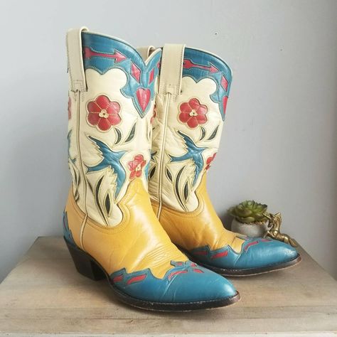 Vintage Bluebird Cowboy Boots GENE AUTRY 1947 Style Repro, Cowgirl Western Rodeo Rockabilly Boots, Women's Size 7 B (true to size) Cowboy Boots Womens, Cowgirl Boots Vintage, Cool Cowboy Boots, Painted Cowboy Boots, Womens Cowboy Boots, Vintage Cowgirl Outfits, Cowboy Fashion, Cowboy Boot, Cowboy Boots Outfit