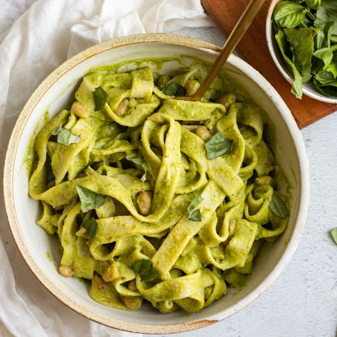 Vegan Zucchini Pasta, Yummy Zucchini Recipes, Zucchini Pasta Sauce, Pasta With Lemon, Creamy Vegan Pasta, Plant Based Food, Favorite Pasta Recipes, Basil Pasta, Vegan Zucchini