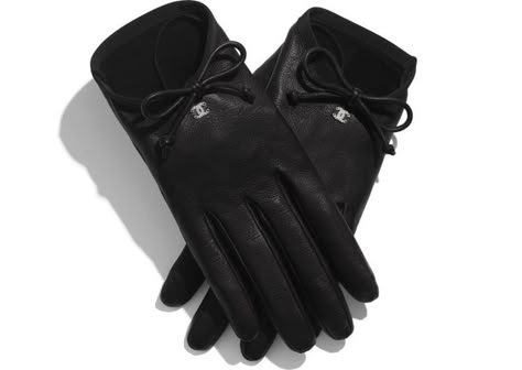 Chanel Chanel Gloves, Mode Chanel, Chanel Store, Chanel Official, Chanel Official Website, Chanel Haute Couture, Outfit Collage, Black Leather Gloves, Golf Gloves