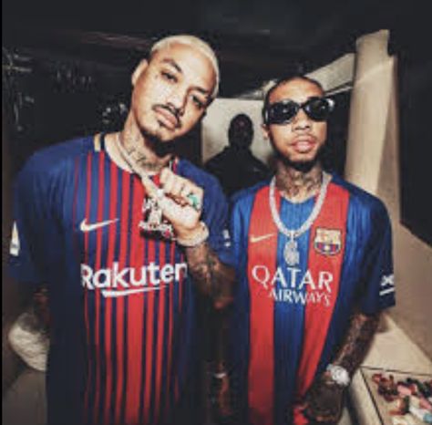 Rappers In Football Shirts, Soccer Fits, Soccer Jersey Outfit, Soccer Game Outfits, Sports Jersey Outfit, Activewear Details, Street Football, Supreme Clothing, Football Jersey Outfit