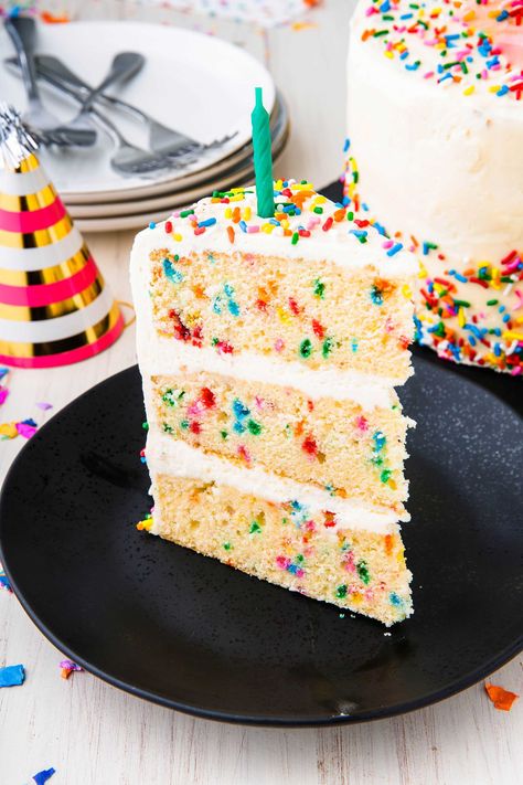 Birthday CakeDelish Confetti Cake Recipes, Recipes For Toddlers, Birthday Cake Recipes, Easy Homemade Desserts, Vegan Steak, Cake Recipes For Kids, Layer Cake Recipes, Confetti Cake, Funfetti Cake