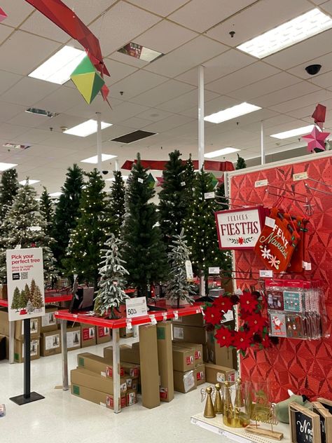 Christmas tree shooping . Christmas decorations at target. Christmas shopping Target Christmas Aesthetic, Christmas Aesthetic Shopping, Target Christmas Shopping, Christmas Target, Christmas Tree Shopping, Target Christmas, Target Holiday, Christmas Tree Shop, Aesthetic Christmas