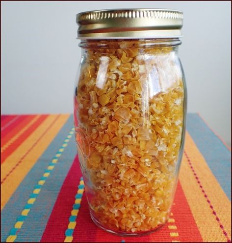 Dehydrated Corn, Dehydrating Food Storage, Thermos Food Jar, Homemade Pantry, How To Cook Corn, Dried Corn, Dried Vegetables, Bark Recipe, Backpacking Food