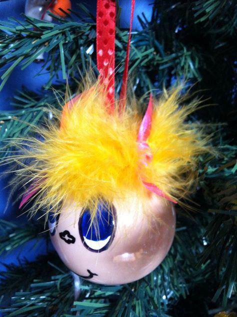 Cindy Lou Who Diy Ornament, Cindy Lou Who Ornaments Diy, Grinch Tree, Grinch Stuff, Christmas Contests, Christmas Preschool, Christmas Tree Trimming, Grinch Christmas Party, Whoville Christmas