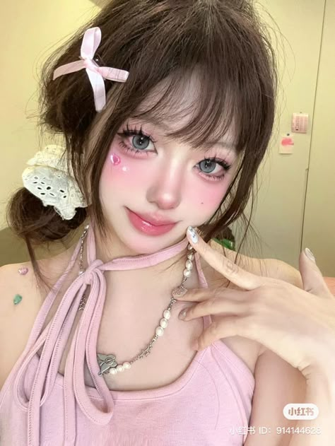 Cute Doll Makeup, Makeup Layout, Doll Makeup, Cute Makeup, Cute Dolls, Art Reference, Makeup, Pink, Art