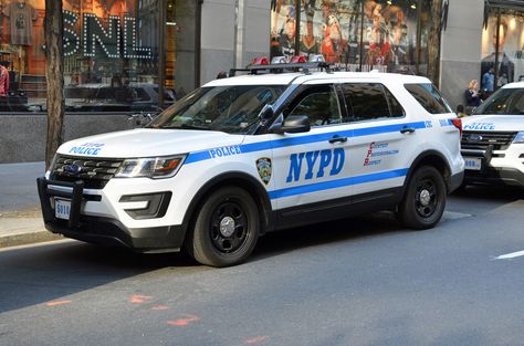 Police Car Pictures, Police Car Design, Delta Logo, White Suv, Tactical Medic, Riot Police, Undercover Police Cars, Nypd Police Car, Uk Police Car