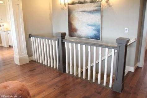 Grey and white hand rail, stairs Top Of Stairs Railing Ideas, Railing Top Of Stairs, Stair Guardrail, Farmhouse Railing, Rail Stairs, Open Basement Stairs, Railing Wood, White Railing, Hall Door