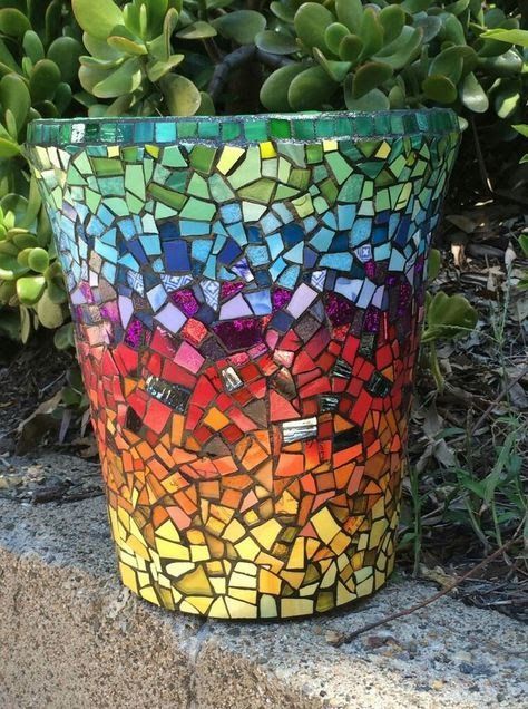 Mosaic Flower Pots, Arbors Trellis and more ideas to search for - laurajeanne3@gmail.com - Gmail Mosaic Terracotta Pots, Mosaic Planters Flower Pots, Mosaic Terra Cotta Pots, Mosaic Plant Pots, Mosaic Paths, Easy Mosaic, Mosaic Pot, Mosaic Planters, Memory Jars