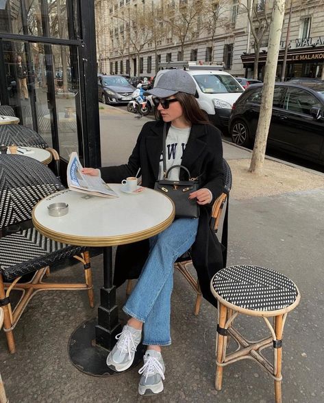 6 Microtrends French Women Are Adding to Their 2024 Outfits | Who What Wear UK Loafers Shoes Outfit, Sirens Fashion, Socks And Loafers, Slogan Sweater, Trainers Outfit, New Balance Trainers, Skirt Images, French Girl Chic, Long Pencil Skirt